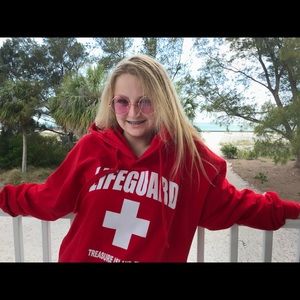 Meet your Posher, Lucy